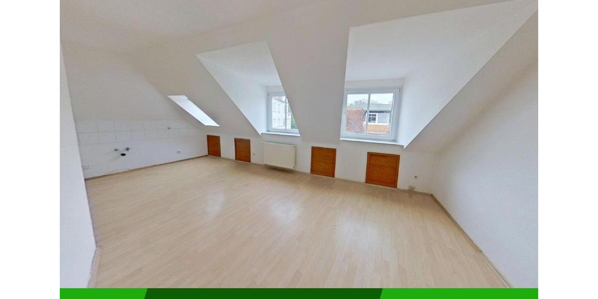 Dachgeschoßwohnung Köthen (Anhalt) - 1 Zimmer, 30 m&sup2;, 200&euro; | Angebot:26148046