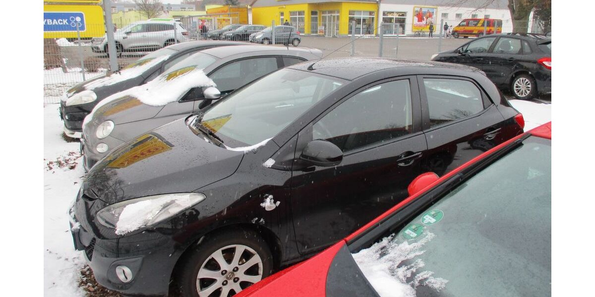 Mazda 2 82.000 km 5.900 &euro; Köthen 06366