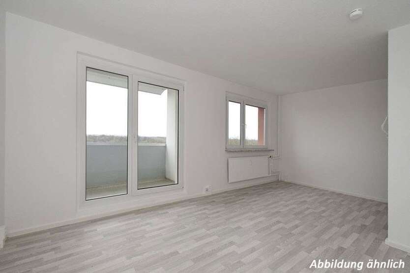 Wohnung zum Mieten in Halle (Saale) 352,14 € 65.09 m²