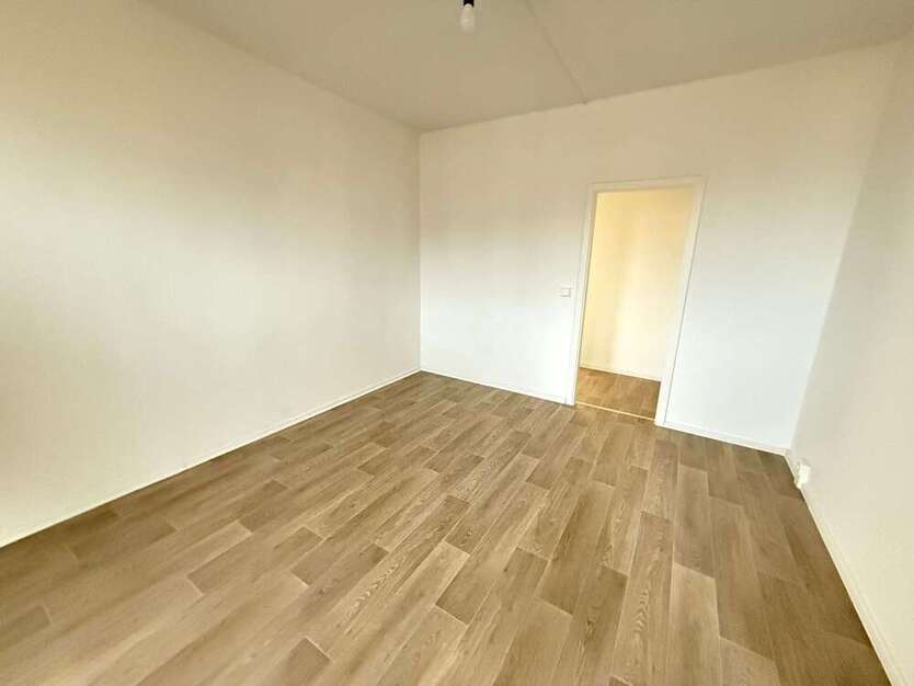 Wohnung zum Mieten in Weißandt-Gözlau 304 € 61 m²