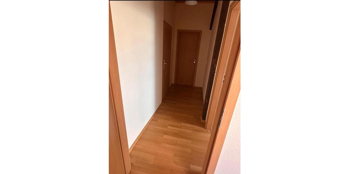 Dachgeschoßwohnung Halle (Saale) Damaschkestraße - 1.5 Zimmer, 38 m&sup2;, 425&euro; | Angebot:26614497