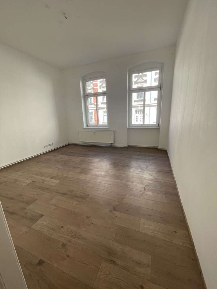 Wohnung zum Mieten in Halle 553,60 € 69.2 m²