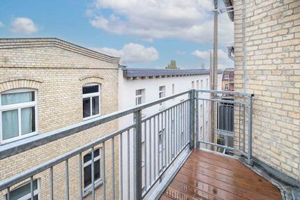 Sanierte 3-Raum-Wohnung mit 2 Balkonen nähe Steintor 3 zimmer