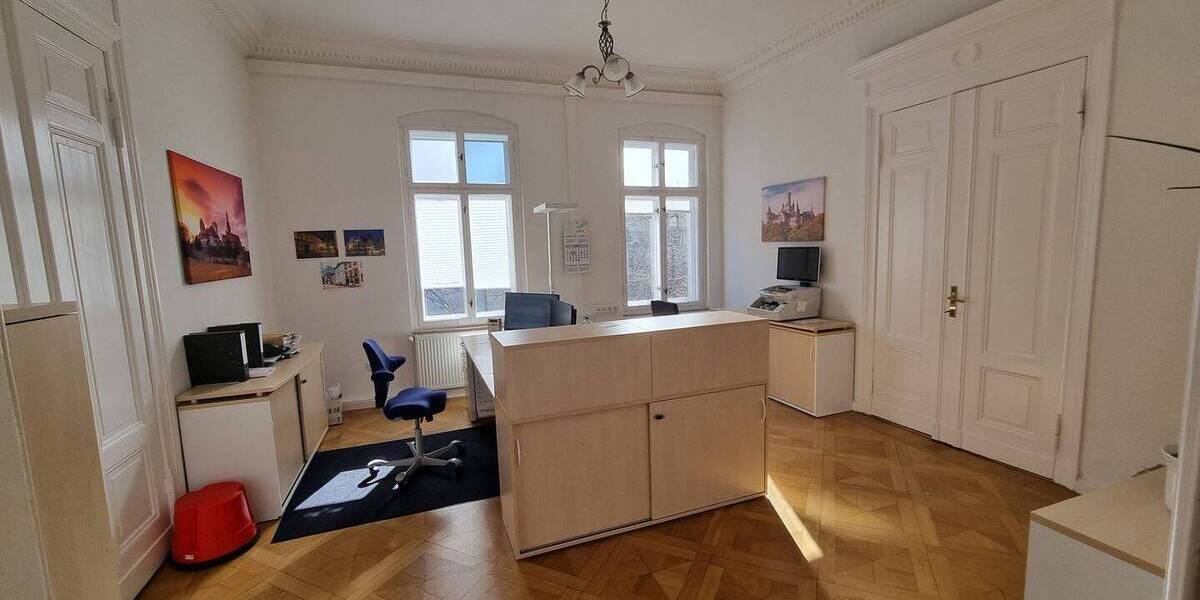Gewerbeobjekt Halle (Saale) Innenstadt - 6 Zimmer, 191 m&sup2;, 2.100&euro; | Angebot:26891817