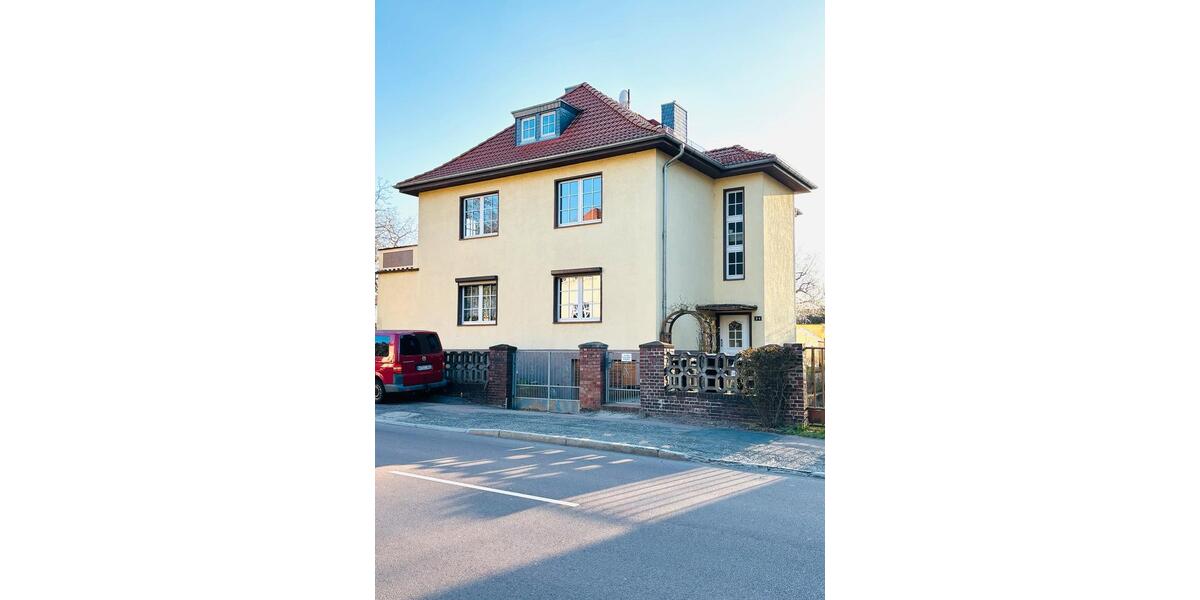 Etagenwohnung Köthen (Anhalt) - 4 Zimmer, 92 m&sup2;, 600&euro; | Angebot:25905081