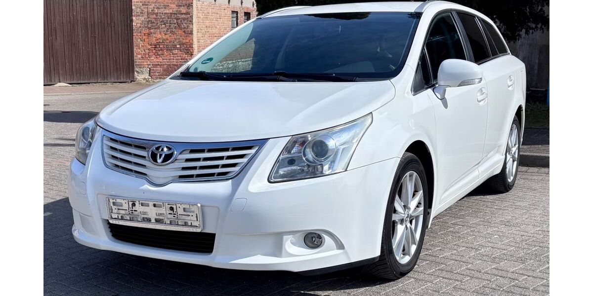 Toyota Avensis 187.450 km 5.290 &euro; Schkopau / OT Wallendorf 06258