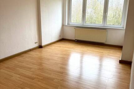 Wohnung Bitterfeld-Wolfen Wolfen - 3 Zimmer, 85 m&sup2;, 500&euro; | Angebot:25736742