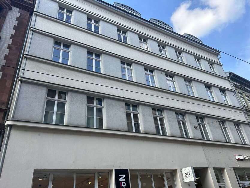 Wohnung zum Mieten in HalleSaale 260 € 28.69 m²
