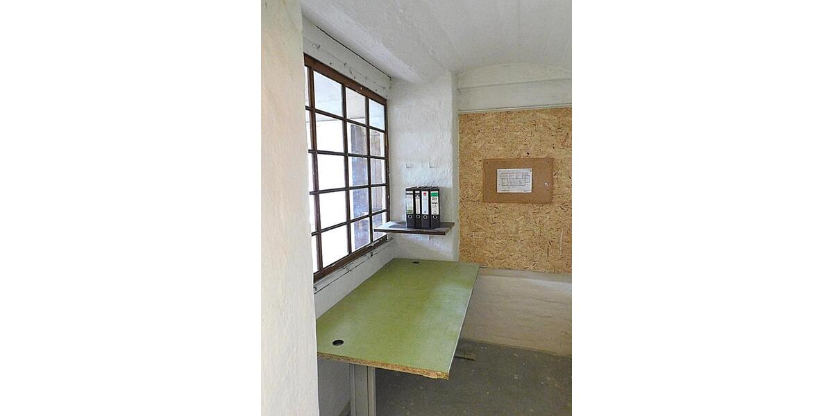 Gewerbeobjekt Halle (Saale) Dölau - 5&euro; | Angebot:22867478