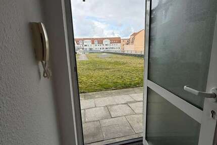 Wohnung Bitterfeld-Wolfen Wolfen - 2 Zimmer, 66 m&sup2;, 430&euro; | Angebot:25999944