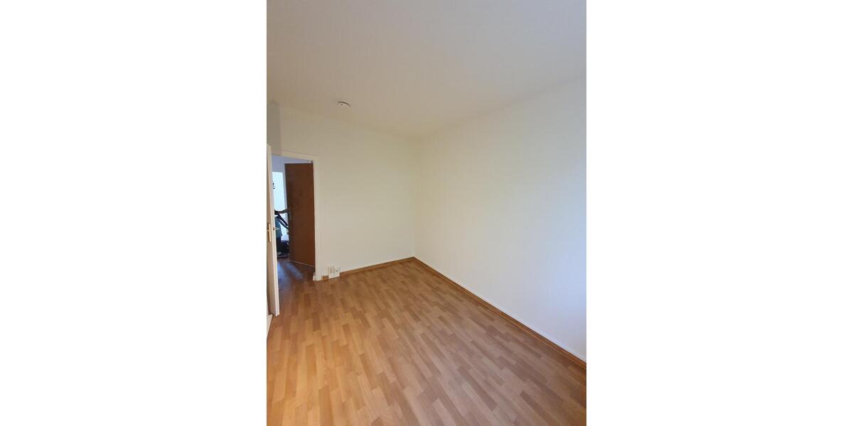 Etagenwohnung Halle (Saale) Halle-Neustadt - 3 Zimmer, 56 m&sup2;, 417&euro; | Angebot:26680668