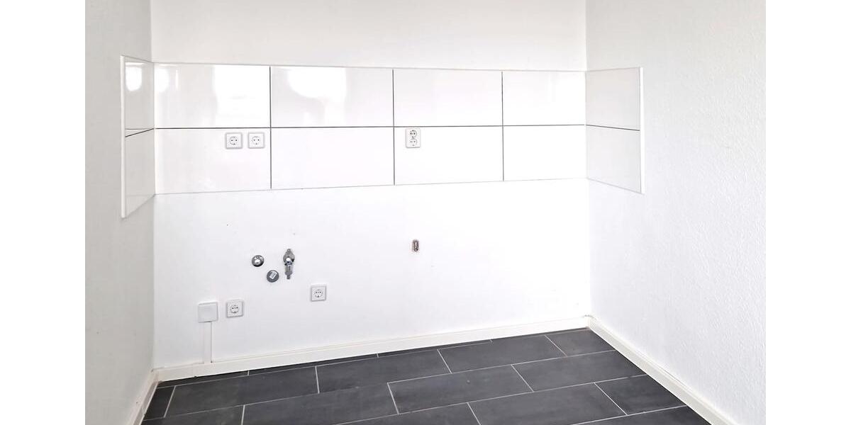 Erdgeschoßwohnung Halle (Saale) Halle-Neustadt - 1 Zimmer, 37 m&sup2;, 320&euro; | Angebot:25378241