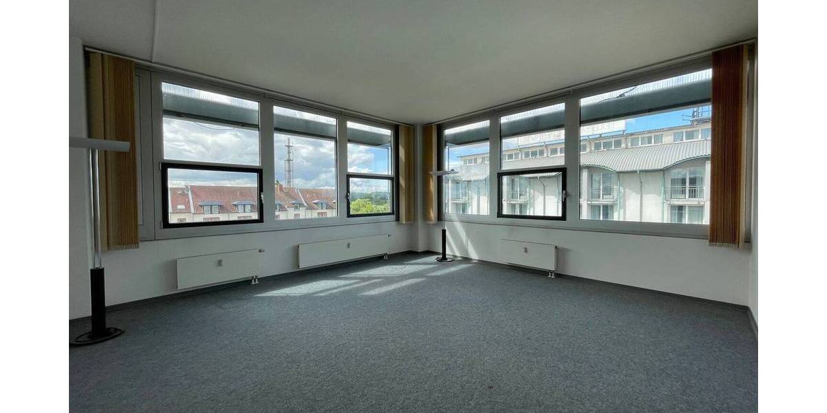 Gewerbeobjekt Schkeuditz Dölzig - 1 Zimmer, 500 m&sup2;, 4.500&euro; | Angebot:25997543