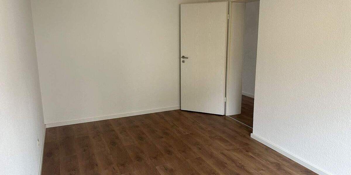 Etagenwohnung Merseburg Neumarkt (Vorstadt) - 4 Zimmer, 83 m&sup2;, 600&euro; | Angebot:26015636