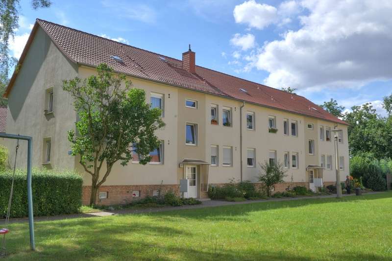 Wohnung zum Mieten in Halle 465 € 58.02 m²