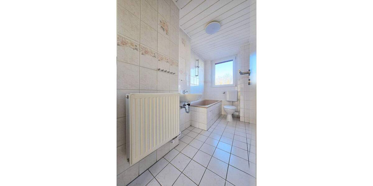Etagenwohnung Köthen (Anhalt) Köthen - 4 Zimmer, 68 m&sup2;, 470&euro; | Angebot:25665492