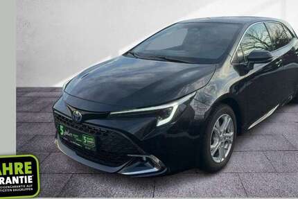 Toyota Corolla 13.718 km 24.055 &euro; Halle 06130