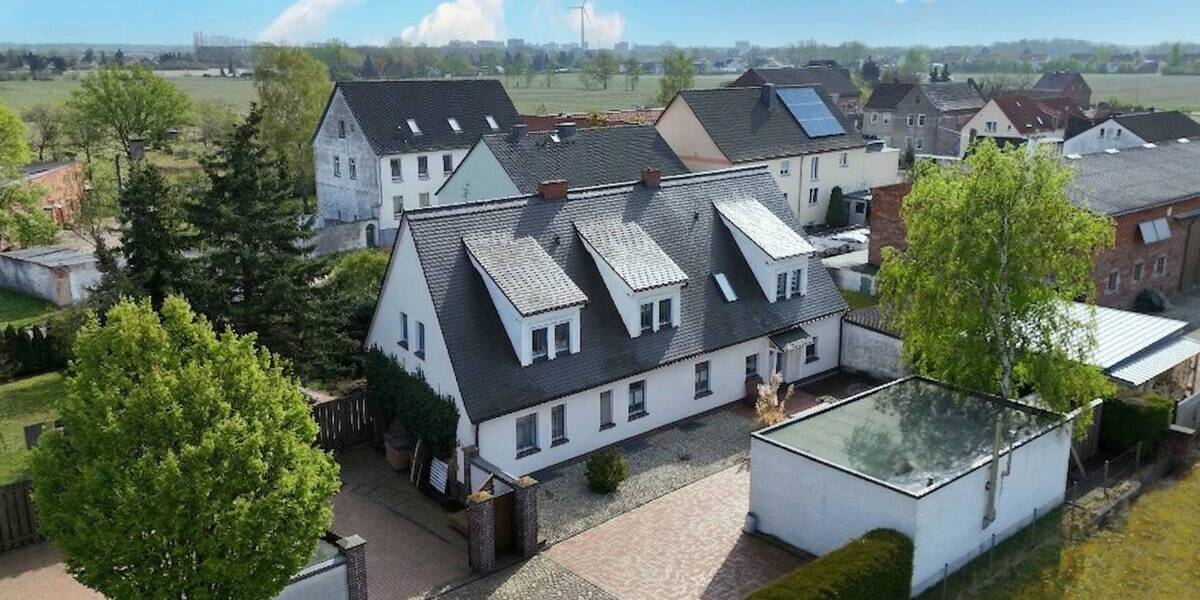 Einfamilienhaus Weißandt-Gölzau Klein-Weißandt - 8 Zimmer, 233 m&sup2;, 499.000&euro; | Angebot:26036794