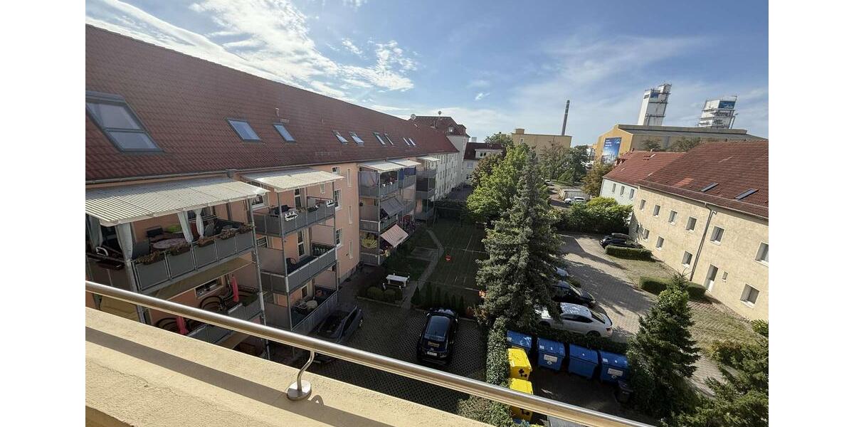 Etagenwohnung Leuna - 2 Zimmer, 66 m&sup2;, 396&euro; | Angebot:22455701