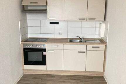 Wohnung Bitterfeld-Wolfen Wolfen - 3 Zimmer, 57 m&sup2;, 337&euro; | Angebot:25602661