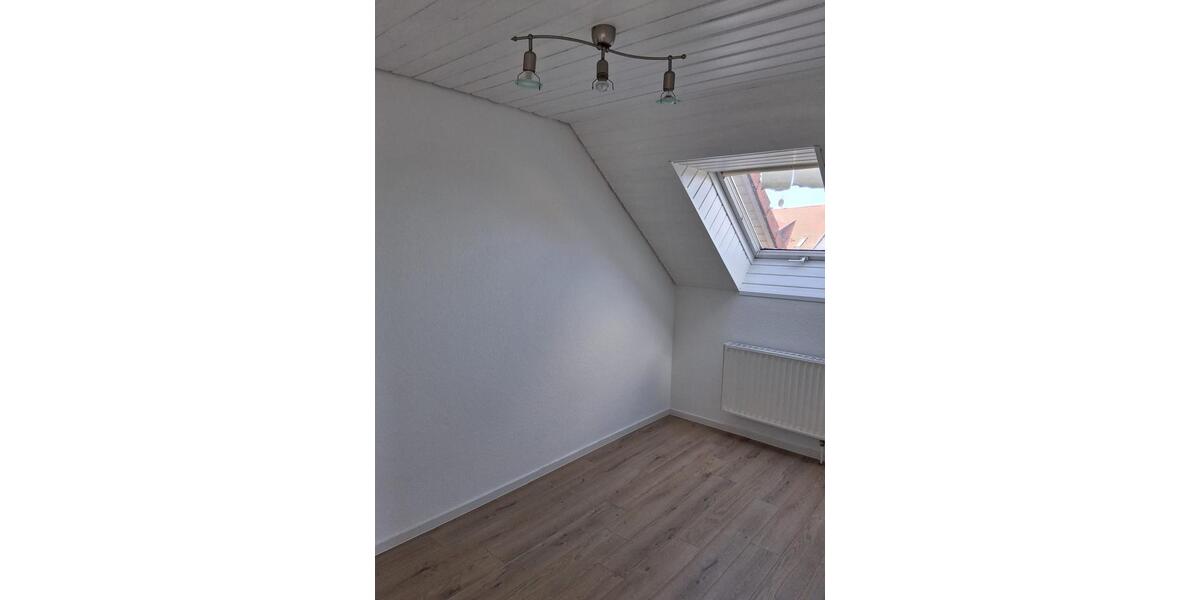 Dachgeschoßwohnung Delitzsch - 3 Zimmer, 73 m&sup2;, 685&euro; | Angebot:24256794