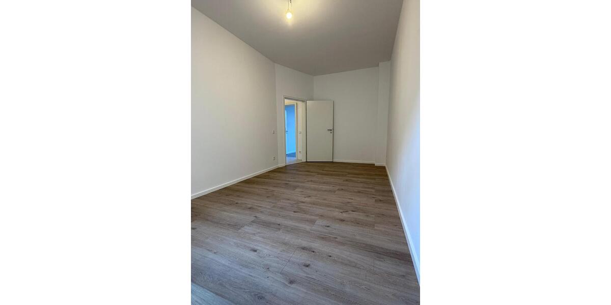 Etagenwohnung Halle (Saale) Damaschkestraße - 3 Zimmer, 72 m&sup2;, 720&euro; | Angebot:26672030