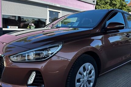 Hyundai i30 100.000 km 10.880 &euro; Kabelsketal OT Gröbers 06184