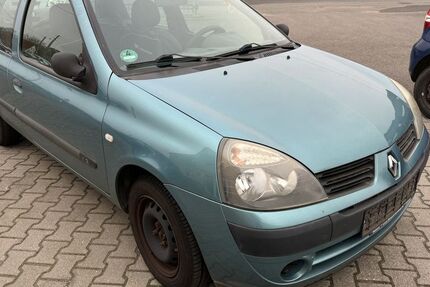 Renault Clio 115.649 km 990 € Holleben 06179