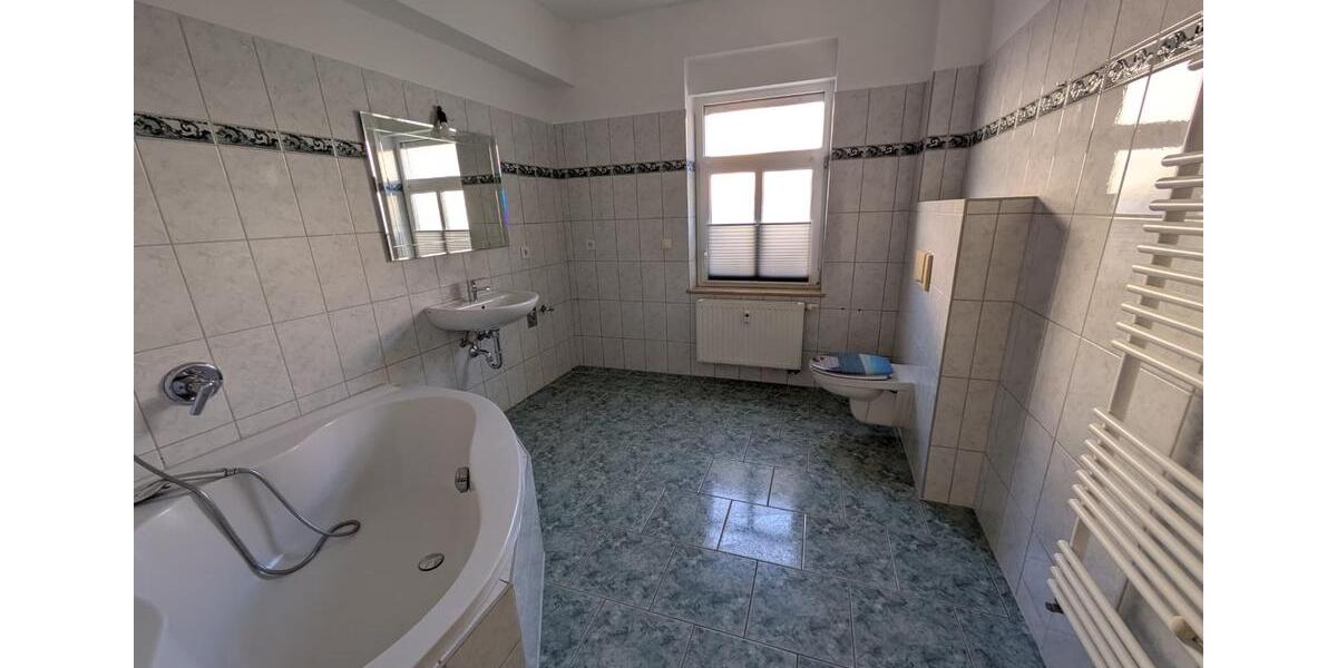 Etagenwohnung Halle (Saale) Dölau - 3 Zimmer, 94 m&sup2;, 890&euro; | Angebot:25974870