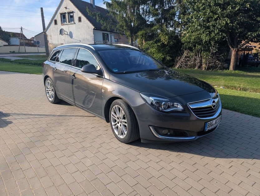 Opel Insignia Sports Tourer 158.600 km 7.300 € Könnern 06420