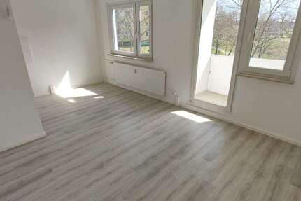 Wohnung Halle Ammendorf/Beesen - 3 Zimmer, 59 m&sup2;, 475&euro; | Angebot:26188063