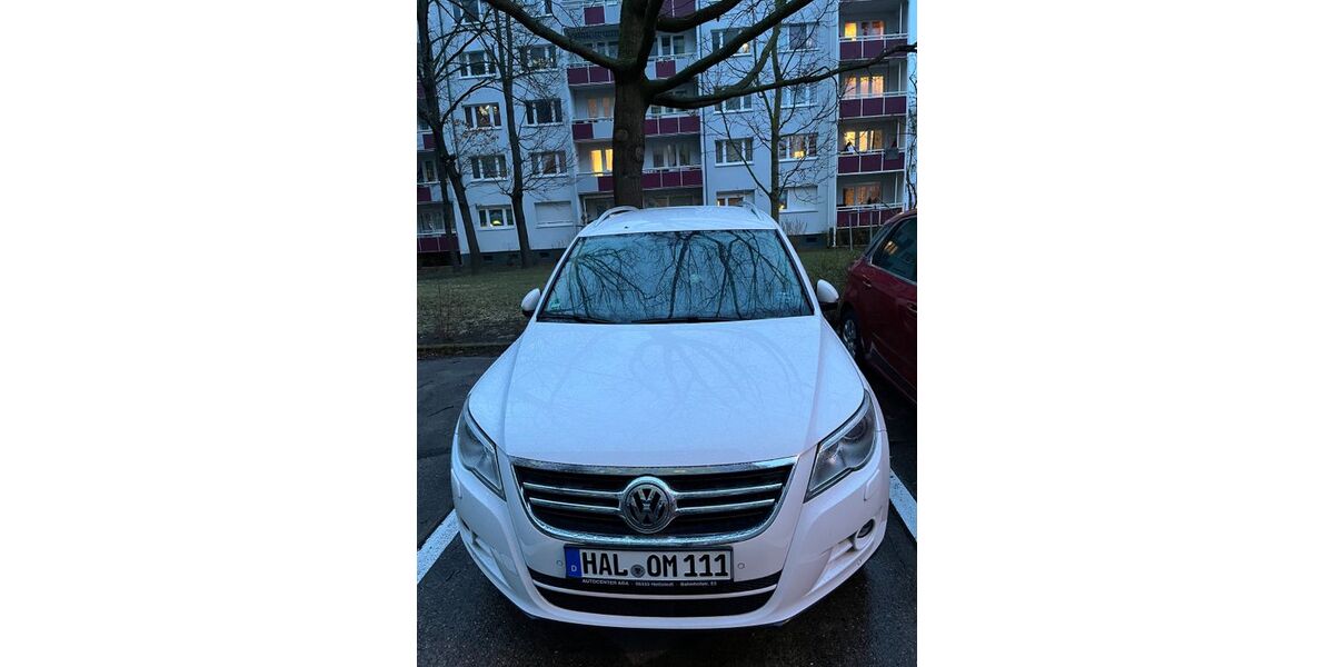 VW Tiguan 160.000 km 7.999 &euro; Halle 06124