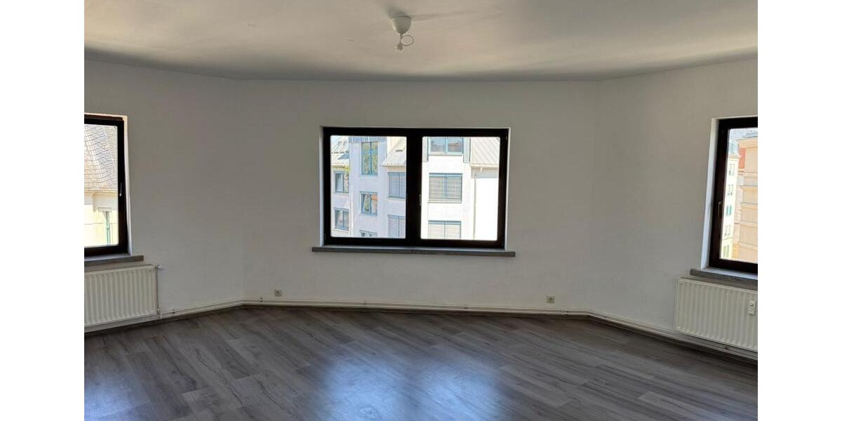 Erdgeschoßwohnung Halle (Saale) Damaschkestraße - 2 Zimmer, 67 m&sup2;, 469&euro; | Angebot:26428996