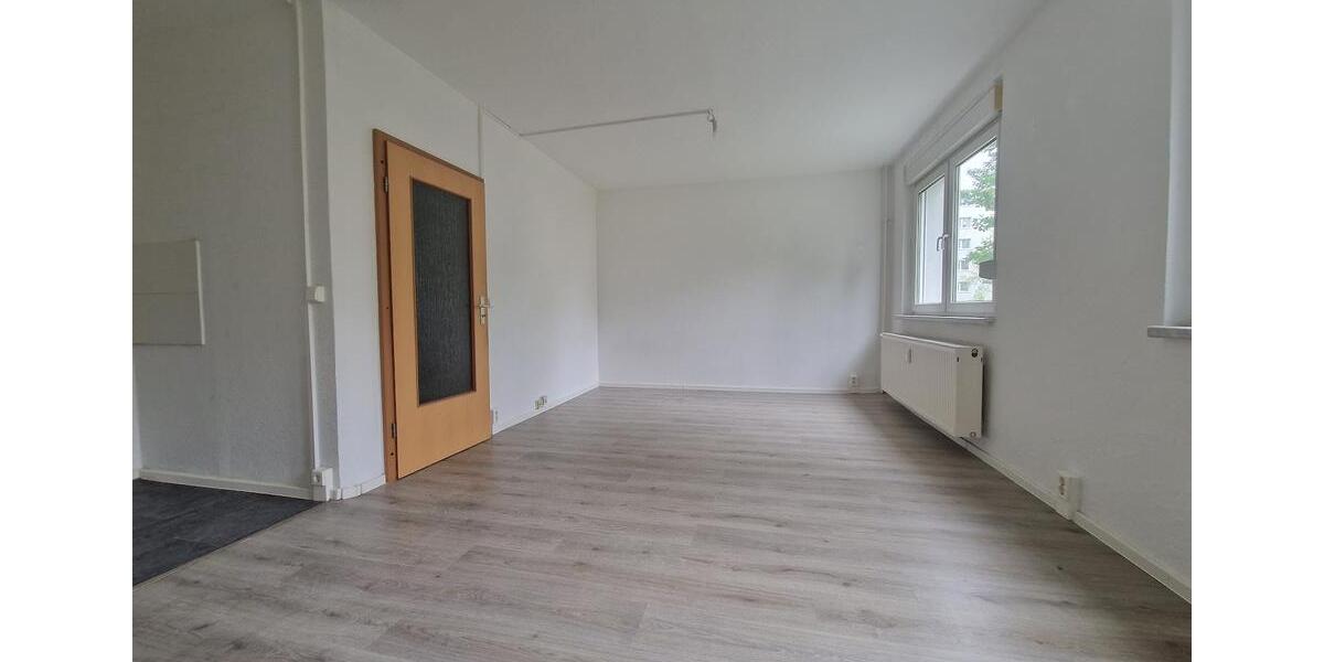 Etagenwohnung Halle (Saale) Halle-Neustadt - 1 Zimmer, 35 m&sup2;, 300&euro; | Angebot:26587423