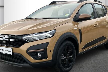 Dacia Sandero 4.000 km 20.490 &euro; Halle 06132