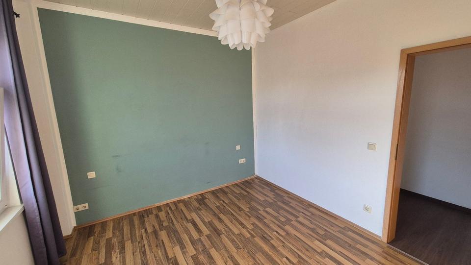 Dachgeschoßwohnung Halle (Saale) Frohe Zukunft - 2 Zimmer, 50 m&sup2;, 400&euro; | Angebot:25104004