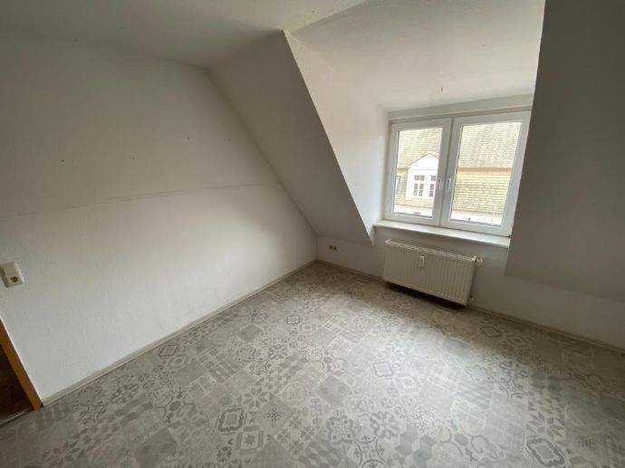 Etagenwohnung Könnern - 3 Zimmer, 69 m&sup2;, 345&euro; | Angebot:25666901