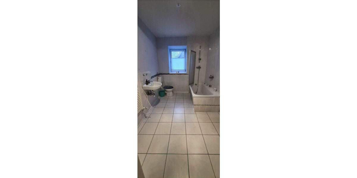 Reihenmittelhaus Querfurt - 5 Zimmer, 130 m&sup2;, 125.000&euro; | Angebot:25801820