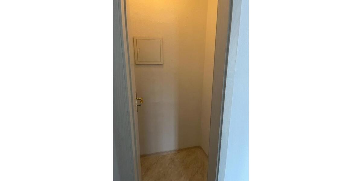 Dachgeschoßwohnung Halle (Saale) - 1 Zimmer, 37 m&sup2;, 315&euro; | Angebot:25307704