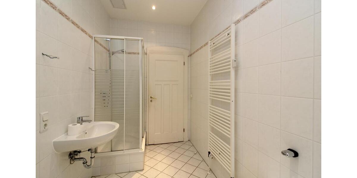 Etagenwohnung Halle (Saale) Büschdorf - 3 Zimmer, 85 m&sup2;, 595&euro; | Angebot:26659427
