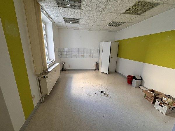 Gewerbeobjekt Halle (Saale) Büschdorf - 980&euro; | Angebot:24535352