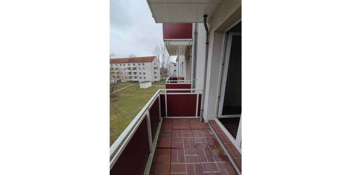 Etagenwohnung Merseburg Kötzschen - 3 Zimmer, 58 m&sup2;, 379&euro; | Angebot:26879186