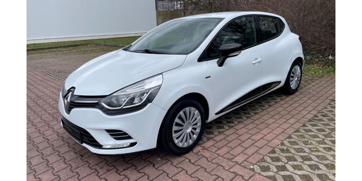Renault Clio 122.000 km 6.400 € Halle/S. 06132