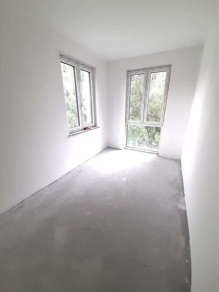 Exklusiv Doppelhaushälfte über 3 Etagen mit Terrasse und Garten 5 zimmer