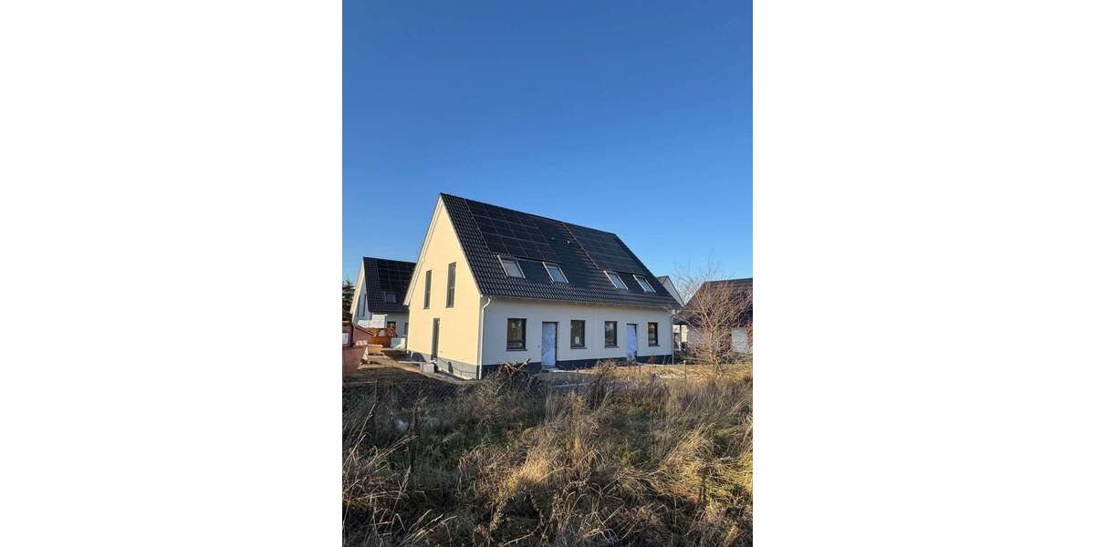 Etagenwohnung Halle (Saale) Silberhöhe - 4 Zimmer, 115 m&sup2;, 1.610&euro; | Angebot:25276258