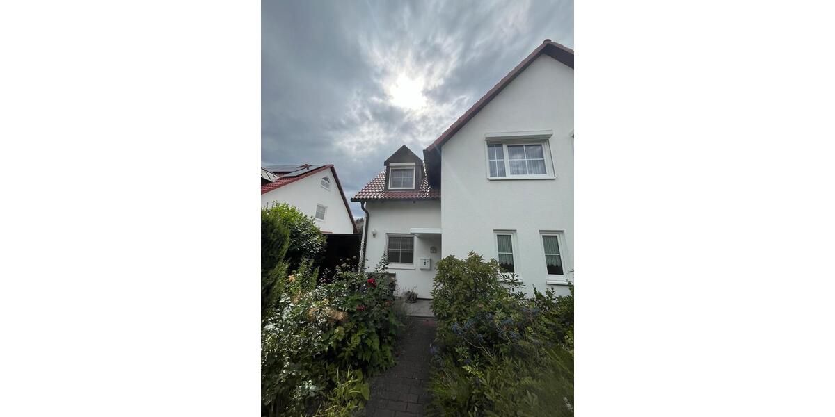 Doppelhaushälfte Teutschenthal - 4 Zimmer, 125 m&sup2;, 275.000&euro; | Angebot:27068192