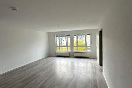 Wohnung Kabelsketal Großkugel - 4 Zimmer, 121 m&sup2;, 837&euro; | Angebot:25997422