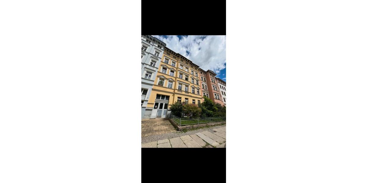 Dachgeschoßwohnung Halle (Saale) Büschdorf - 1 Zimmer, 28 m&sup2;, 300&euro; | Angebot:26005728