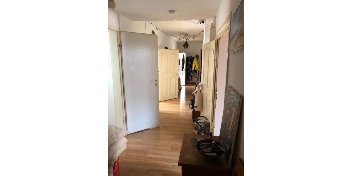 Dachgeschoßwohnung Halle (Saale) - 4 Zimmer, 90 m&sup2;, 631&euro; | Angebot:25407102