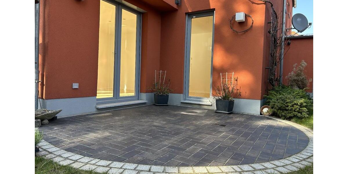 Erdgeschoßwohnung Halle (Saale) Frohe Zukunft - 3 Zimmer, 91 m&sup2;, 1.350&euro; | Angebot:25943685